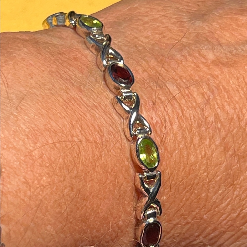 Sterling Silver Bracelet w/ X Link Chain & Semiprecious Oval Garnets & Peridots - Picture 6 of 10